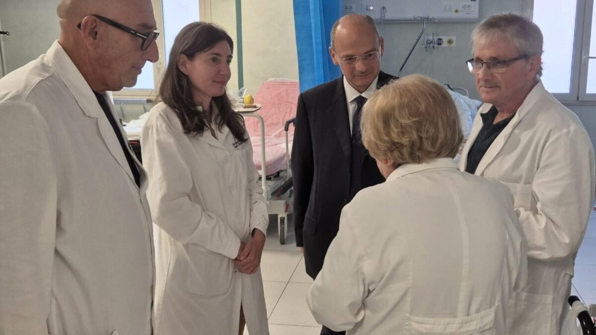 Scopri di più sull'articolo Agrigento – Pronto soccorso, il commissario straordinario ASP a Sciacca per verificare servizi e organizzazione