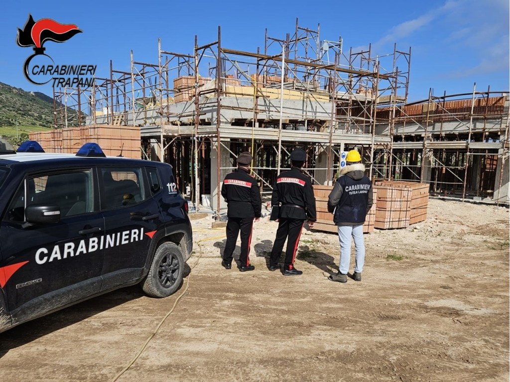 Al momento stai visualizzando Agrigento – Manodopera irregolare, lavoratori in nero e condizioni di sicurezza carenti nei cantieri edili: sanzioni per 18mila euro