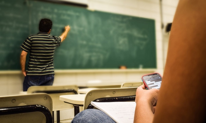 Al momento stai visualizzando Agrigento – Scuola, in Sicilia tornano in classe quasi 640 mila studenti: oltre 2 mila nuovi docenti