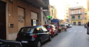 Scopri di più sull'articolo Molotov contro la finestra di una giovane coppia ad Agrigento: indagini in via Gioeni