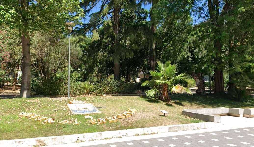 Al momento stai visualizzando Agrigento – Sfregio al ricordo del giudice Saetta al Giardino dei giusti di Canicattì