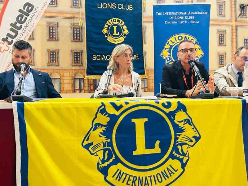 Al momento stai visualizzando Agrigento – Truffe e raggiri, a Sciacca confronto con i cittadini: «Non lasciarsi mettere fretta»
