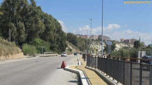 Scopri di più sull'articolo Agrigento – Mai visto un marciapiede così, qualcuno spieghi come si possano gettare così soldi pubblici