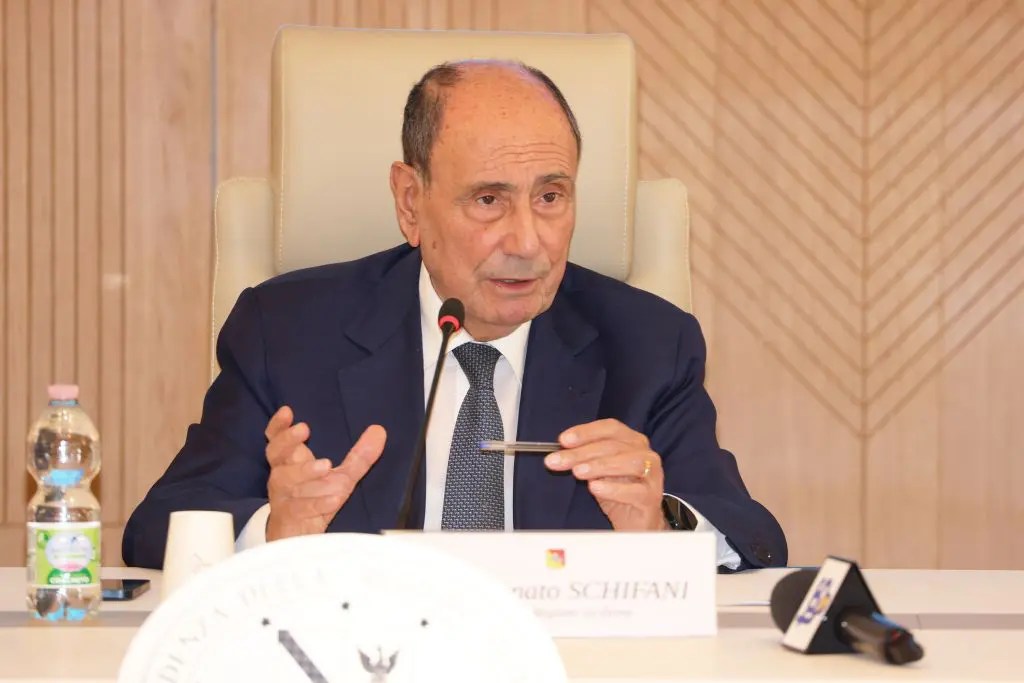 Al momento stai visualizzando Agrigento – Caro carburanti, Schifani sente Salvini: “Martedì a Milano ci saranno anche gli autotrasportatori siciliani”