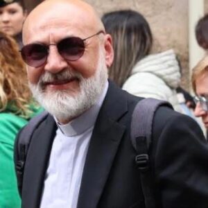 Scopri di più sull'articolo Agrigento – Scritte sacrileghe su chiesa Livatino, Don Giuseppe Maniscalco: “Vi siete spinti un po’ oltre”