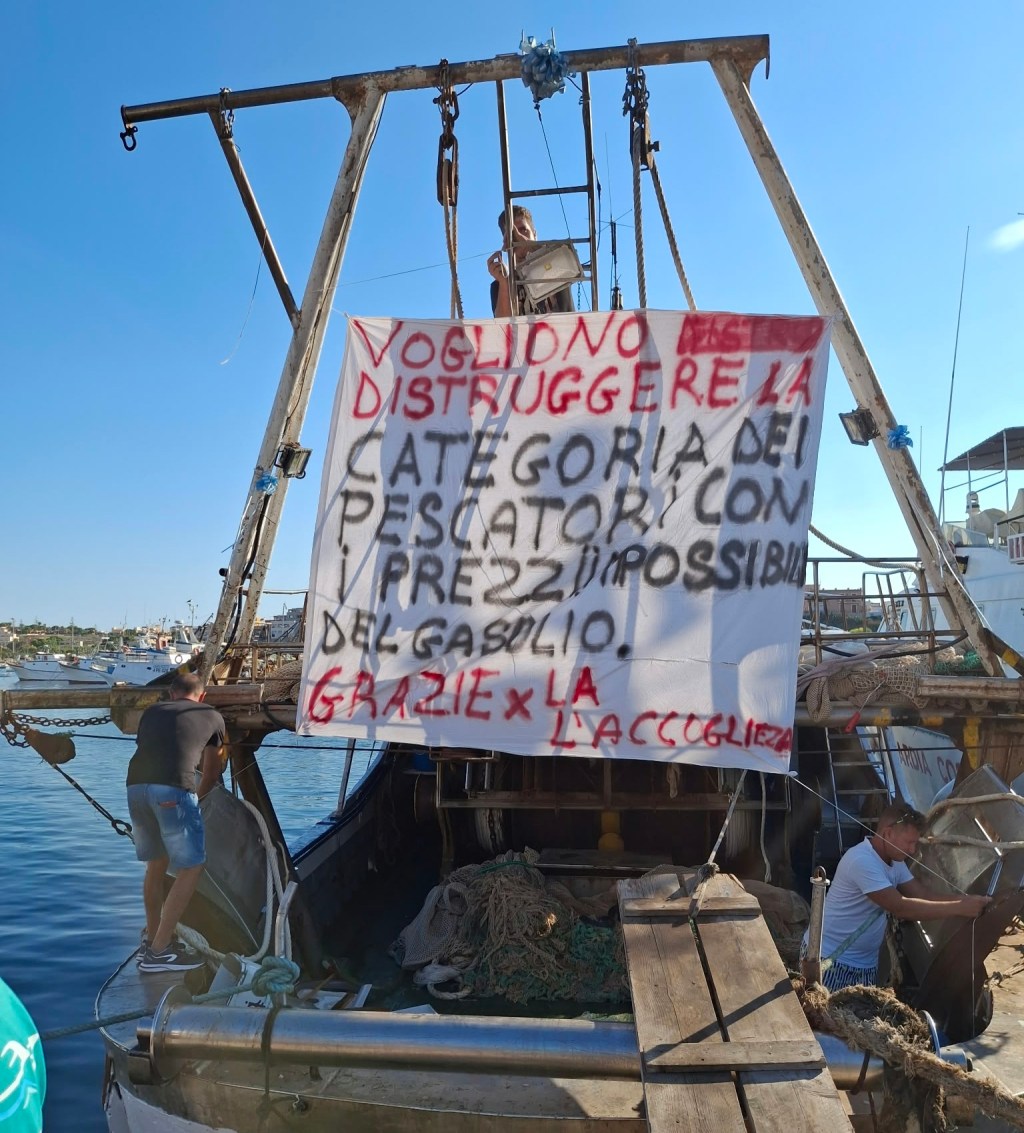 Al momento stai visualizzando Agrigento – Lampedusa, la marineria in sciopero contro i rincari del carburante