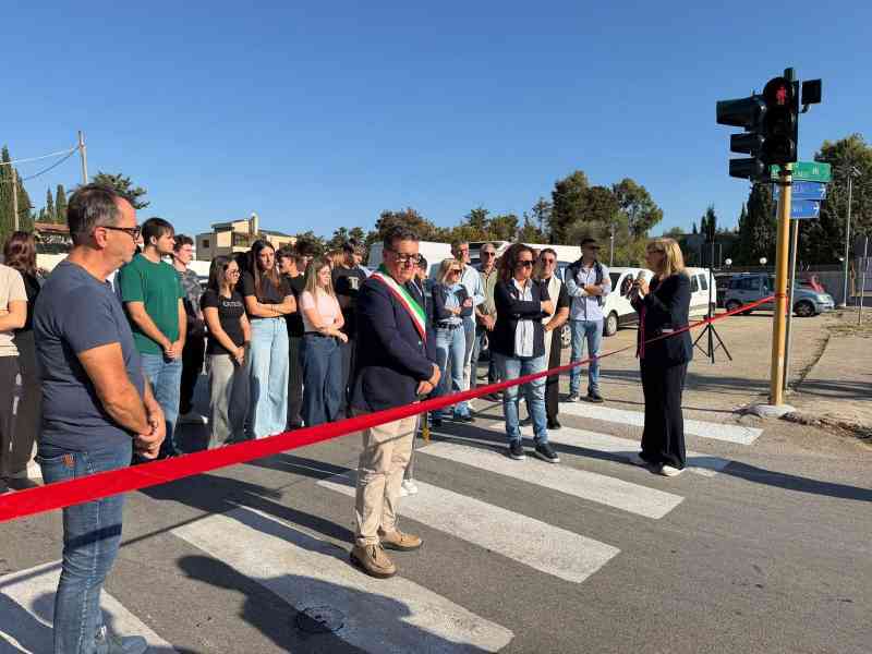 Al momento stai visualizzando Agrigento – Menfi. Inaugurati i nuovi semafori in via Boccaccio e asfaltati i tratti critici