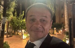 Scopri di più sull'articolo Agrigento – De Luca in città prepara la corsa per le Regionali: “Qui Controcorrente ha fatto goal a porta vuota”