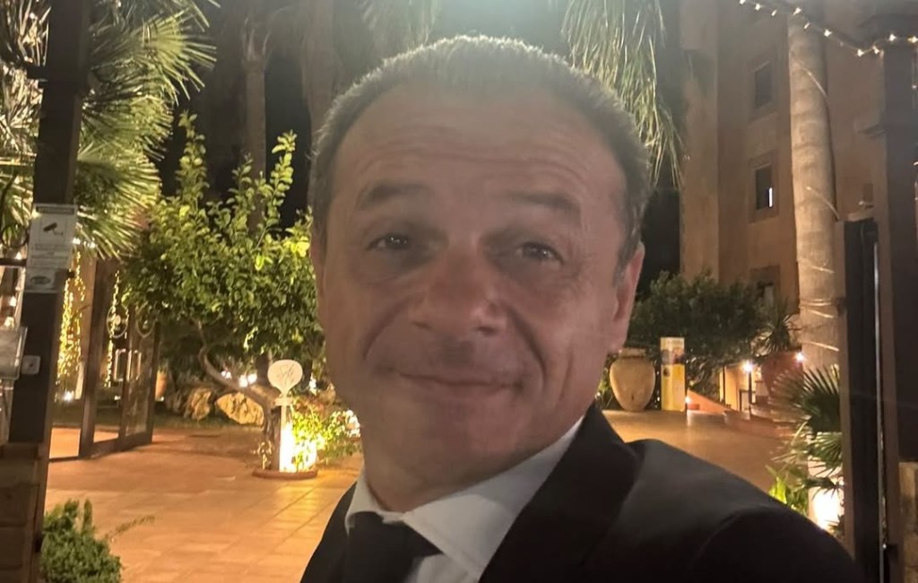 Al momento stai visualizzando Agrigento – De Luca in città prepara la corsa per le Regionali: “Qui Controcorrente ha fatto goal a porta vuota”