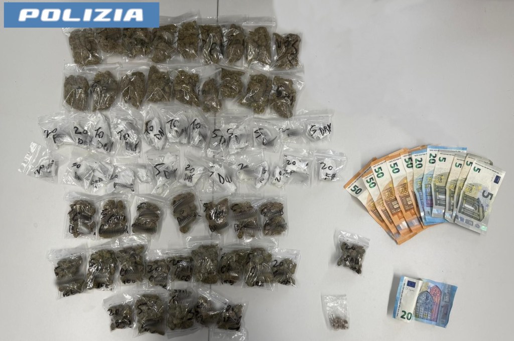 Al momento stai visualizzando Agrigento – Consegnano droga a domicilio, arrestati due minorenni