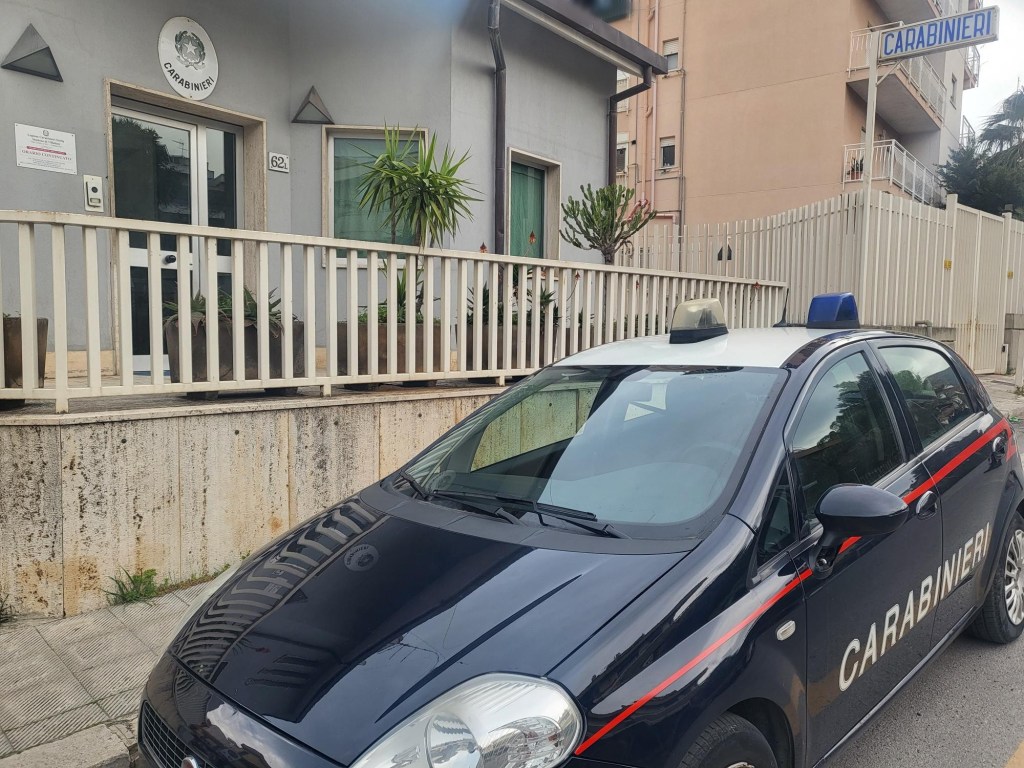 Al momento stai visualizzando Agrigento – Oltre 100 grammi di hashish e 2 mila euro in contanti, due arresti