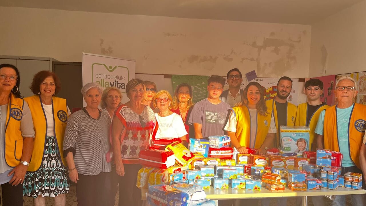 Al momento stai visualizzando Donazione del Leo Club al Centro aiuto alla vita di Agrigento