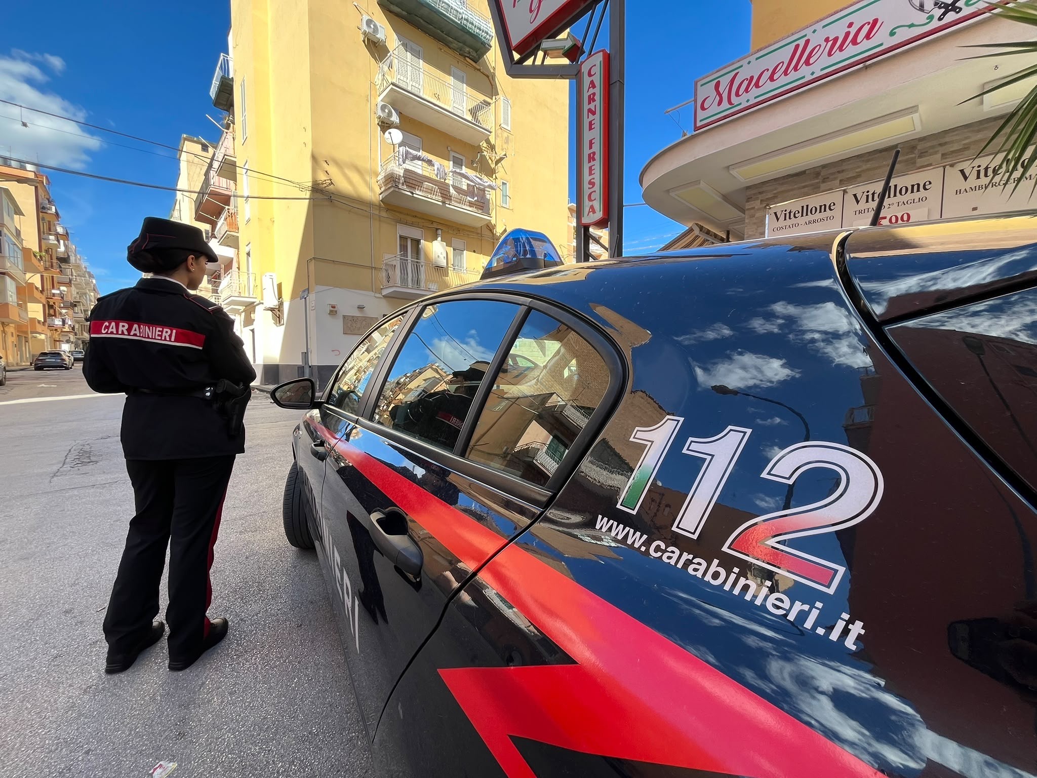 Al momento stai visualizzando Agrigento – CONTROLLI DEI CARABINIERI IN UNA MACELLERIA: SEQUESTRATE OLTRE 1,8 TONNELLATE DI CARNE