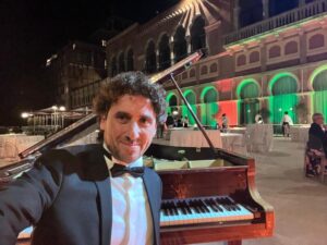 Scopri di più sull'articolo Agrigento – Il cavaliere maestro Salvatore Galante al “Gala Liberty” di Venezia