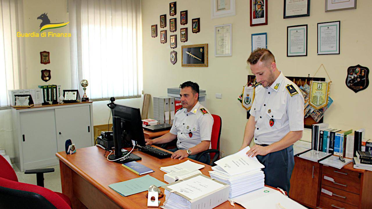 Al momento stai visualizzando Agrigento – “Controlli lavoro”: consuntivo della Guardia di Finanza di Caltanissetta