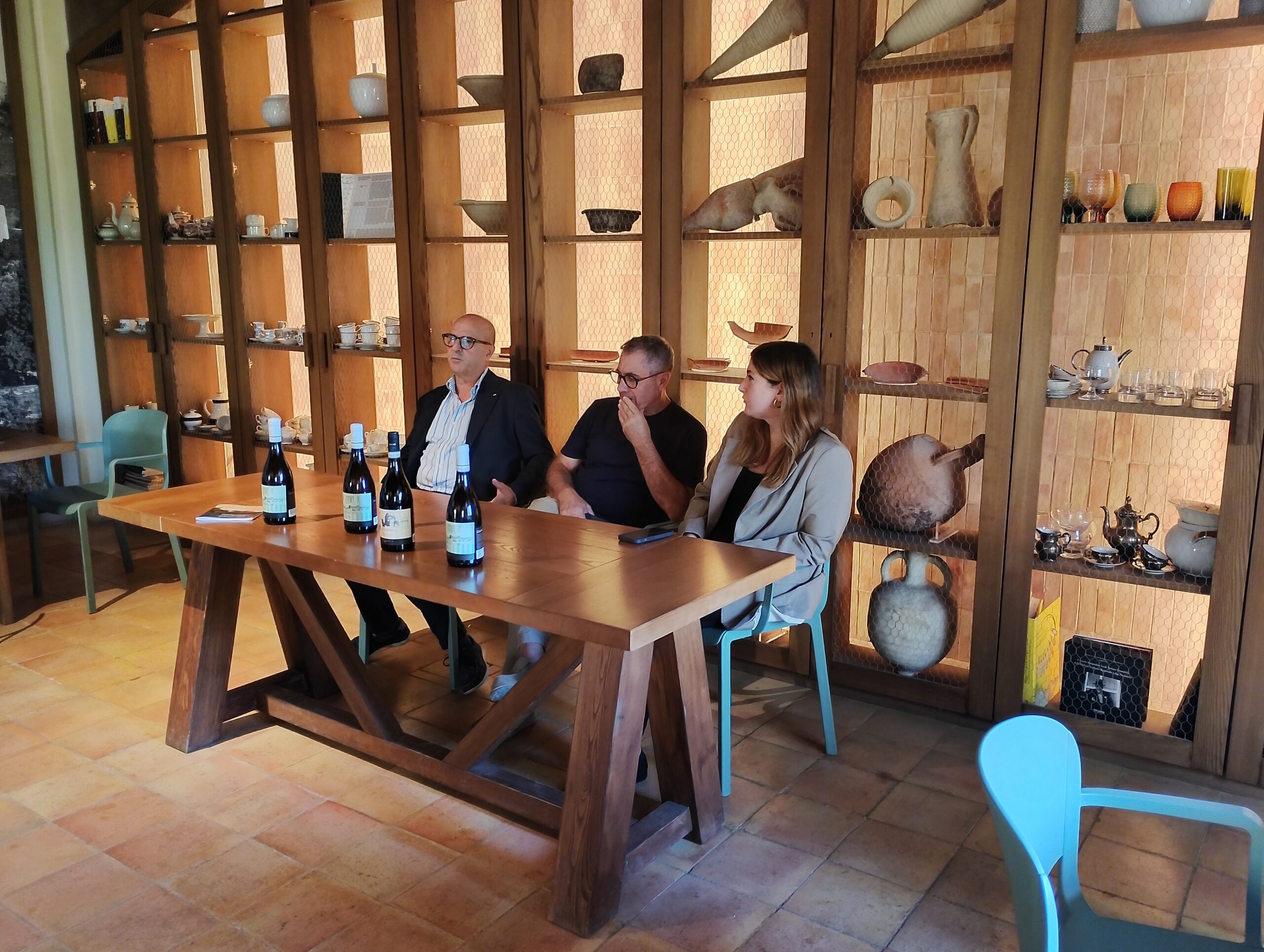 Al momento stai visualizzando Agrigento – Diodoros, ecco il Grillo 2025: è il primo vino bianco del progetto voluto dal Parco Archeologico. Oggi, Interviste al Vg