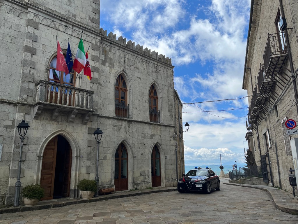 Al momento stai visualizzando Agrigento – Minaccia l’acquirente che non gli aveva pagato la droga, denunce e sequestri