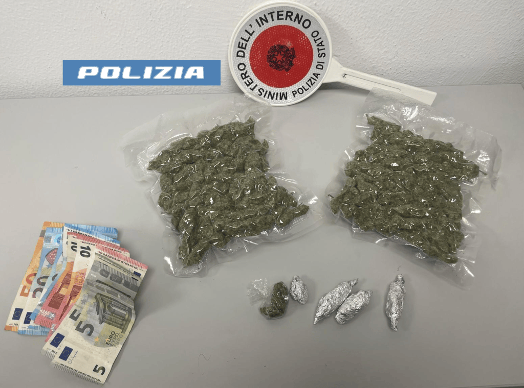 Al momento stai visualizzando Agrigento – Sorpresa con la droga nello scooter: arrestata 26enne