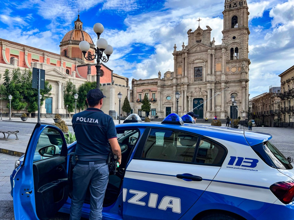 Al momento stai visualizzando Agrigento – Due egiziani pestati in piazza Duomo: scattano 15 Daspo Willy