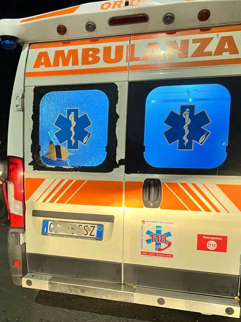Al momento stai visualizzando Agrigento, ottantenne precipita dalla finestra di una casa di riposo. È ricoverato in gravi condizioni