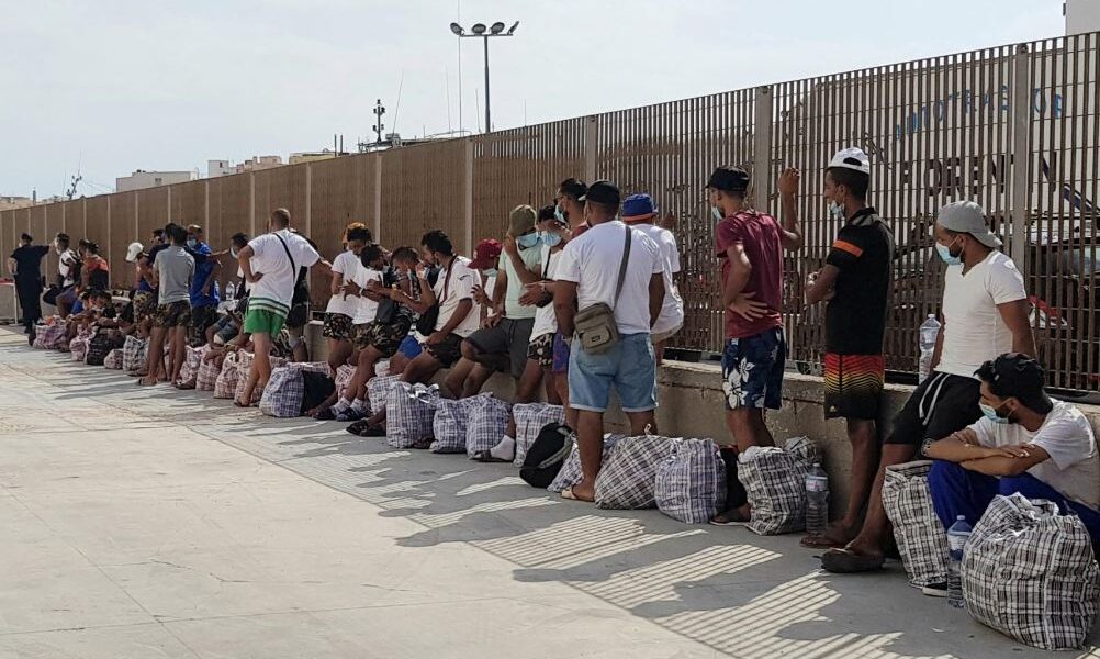 Al momento stai visualizzando Agrigento – Due gommoni partiti dalla Libia, 61 migranti arrivano a Lampedusa