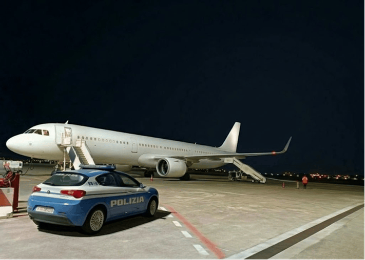 Al momento stai visualizzando Agrigento – Si appropria di orologio da 10 mila euro caduto ad un passeggero in aeroporto: denunciato