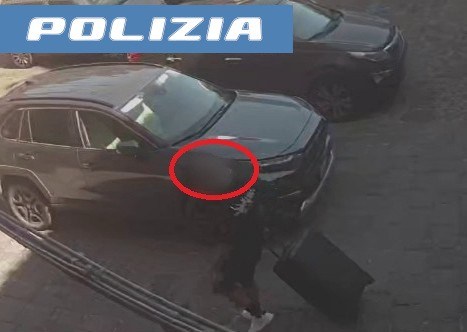 Al momento stai visualizzando Agrigento – Entra in una struttura ricettiva e ruba bagagli ad una famiglia americana, denunciato