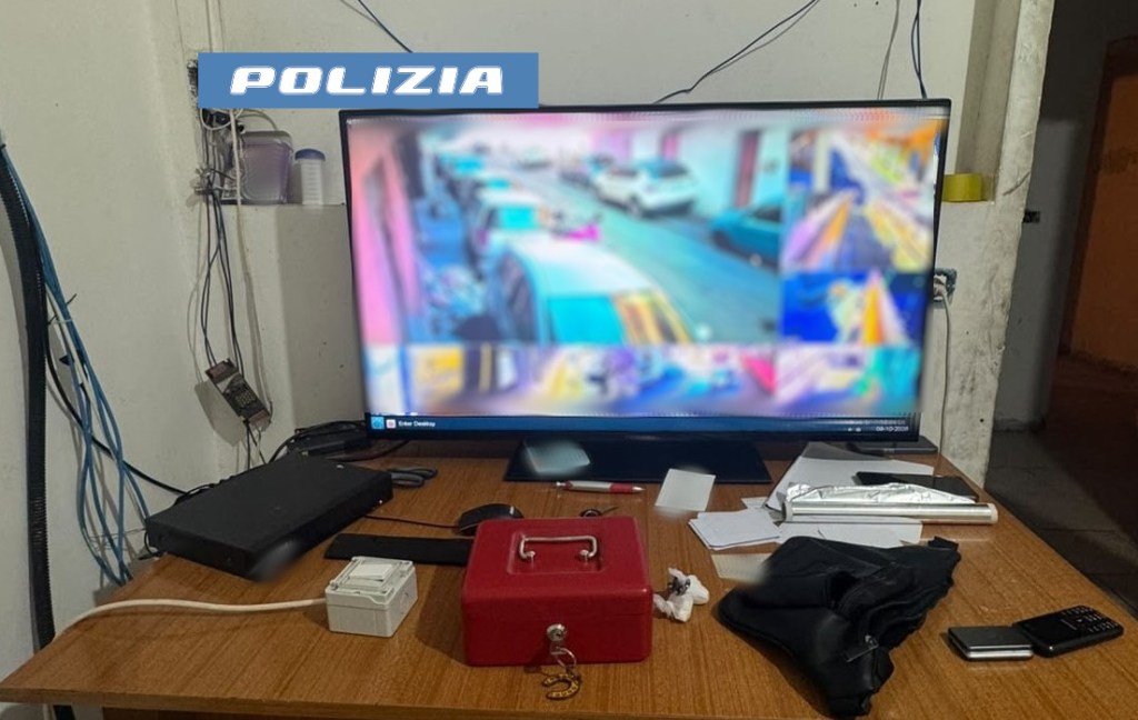 Al momento stai visualizzando Agrigento – Smantellata “casa dello spaccio” sorvegliata da telecamere, arrestato 22enne