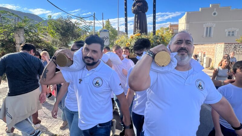 Scopri di più sull'articolo Agrigento – Settantanove anni di festa a Sferracavallo. La borgata marinara palermitana celebra nel 2026 anche gli ottocento anni dal “transito” di San Francesco d’Assisi