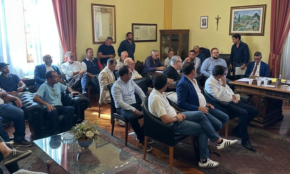 Al momento stai visualizzando Agrigento – Caro gasolio, si mobilitano gli agricoltori agrigentini: con loro il Libero Consorzio ed i Comuni