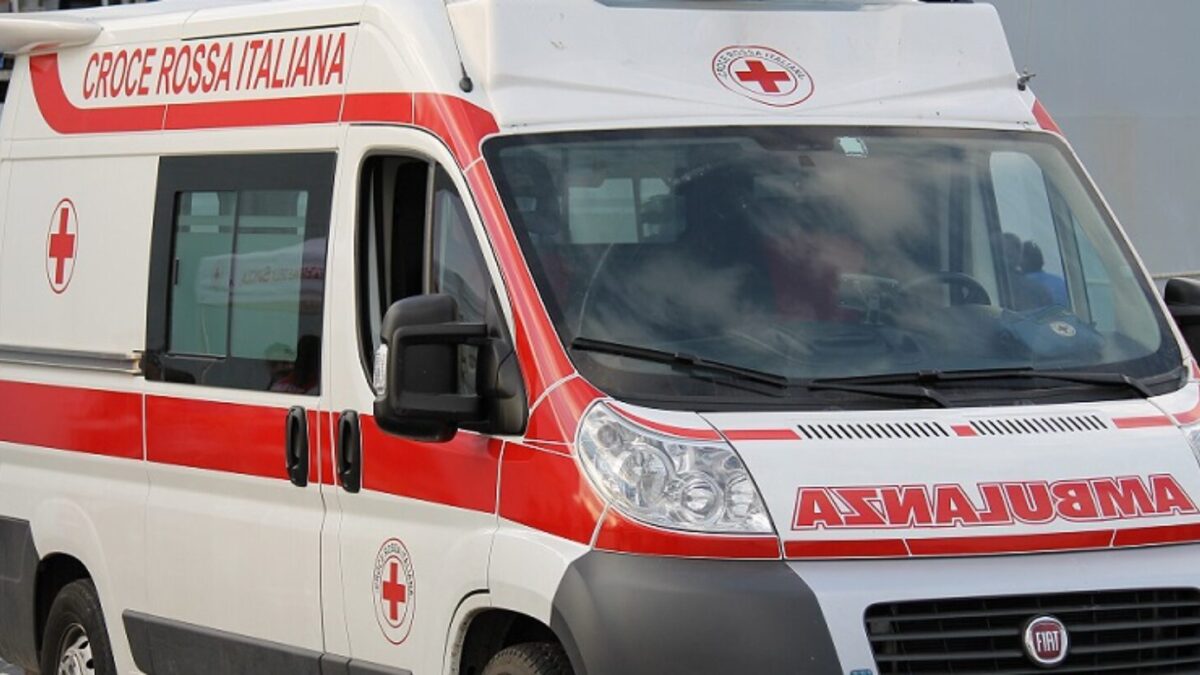 Scopri di più sull'articolo Perde il controllo dell’auto e finisce fuori strada: ferita una donna ad Agrigento