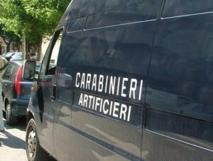 Scopri di più sull'articolo Agrigento – Allarme bomba in distributore benzina, intervento degli artificieri