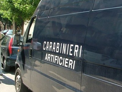 Al momento stai visualizzando Agrigento – Allarme bomba in distributore benzina, intervento degli artificieri