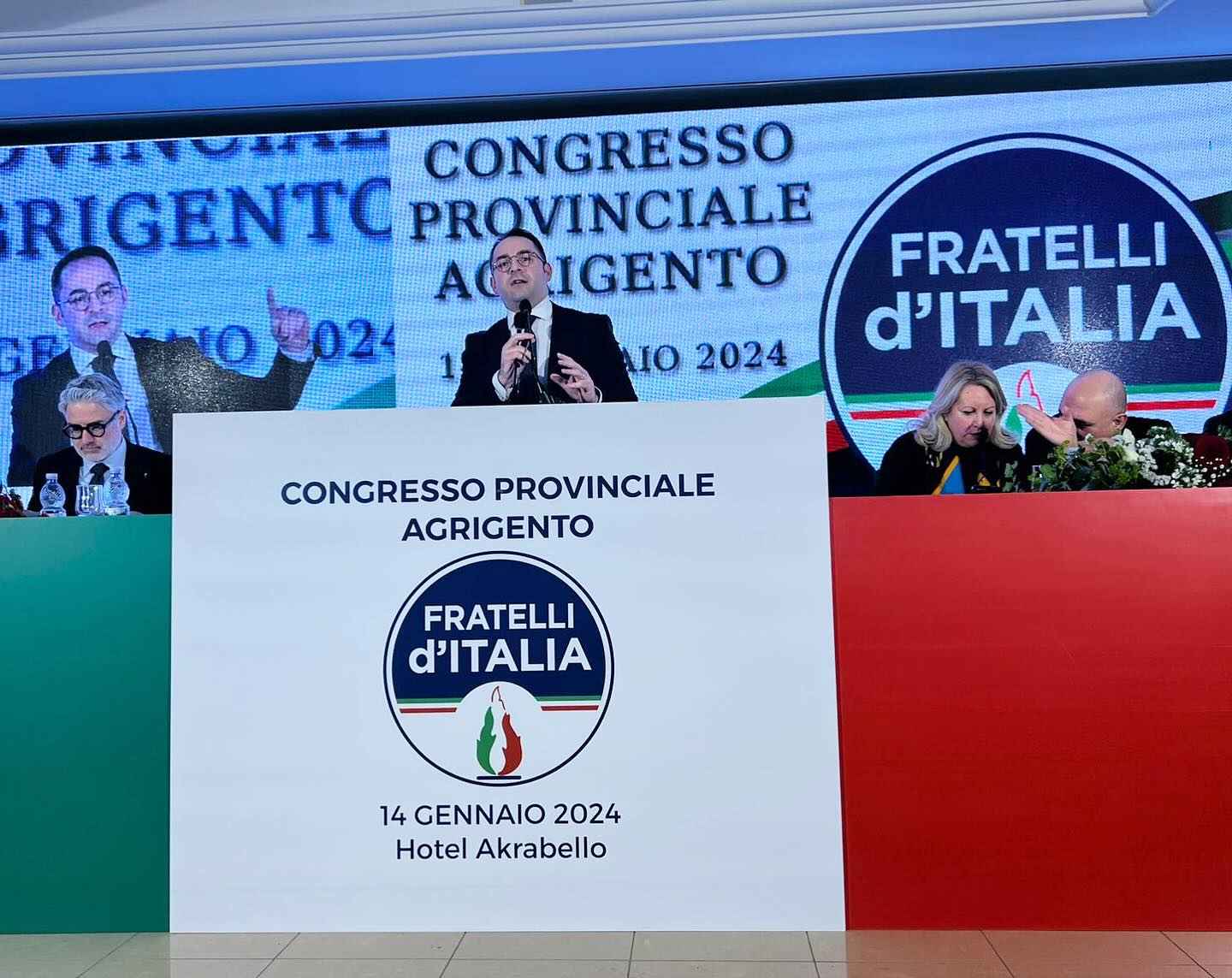 Al momento stai visualizzando Agrigento, mensa scolastica ancora ferma. Ciulla attacca l’amministrazione Sodano. Le promesse ai candidati sembrano contare più dei servizi ai cittadini