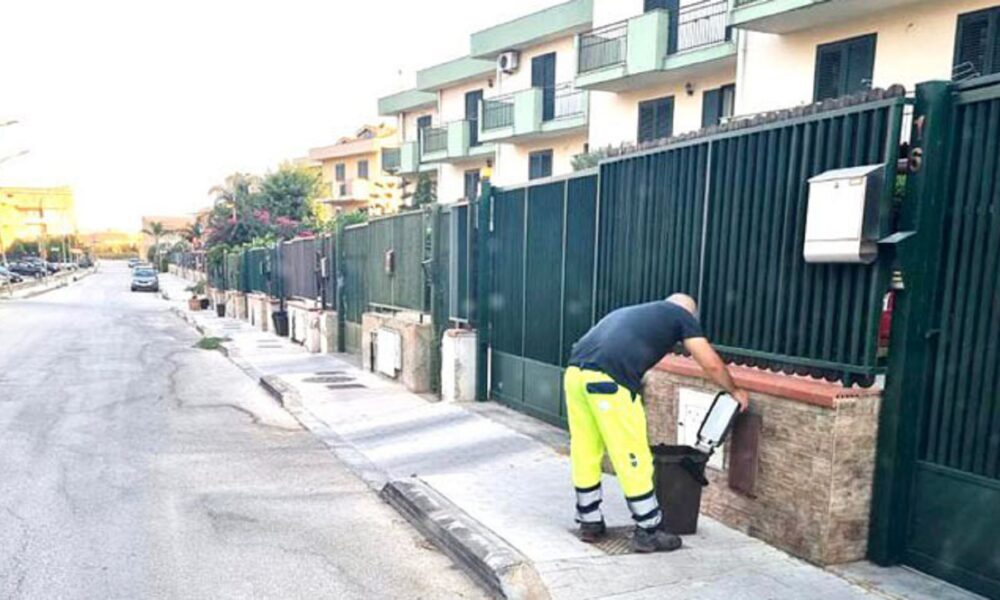 Al momento stai visualizzando Agrigento – “Impianti saturi”: da oggi la raccolta della plastica a Licata si ferma