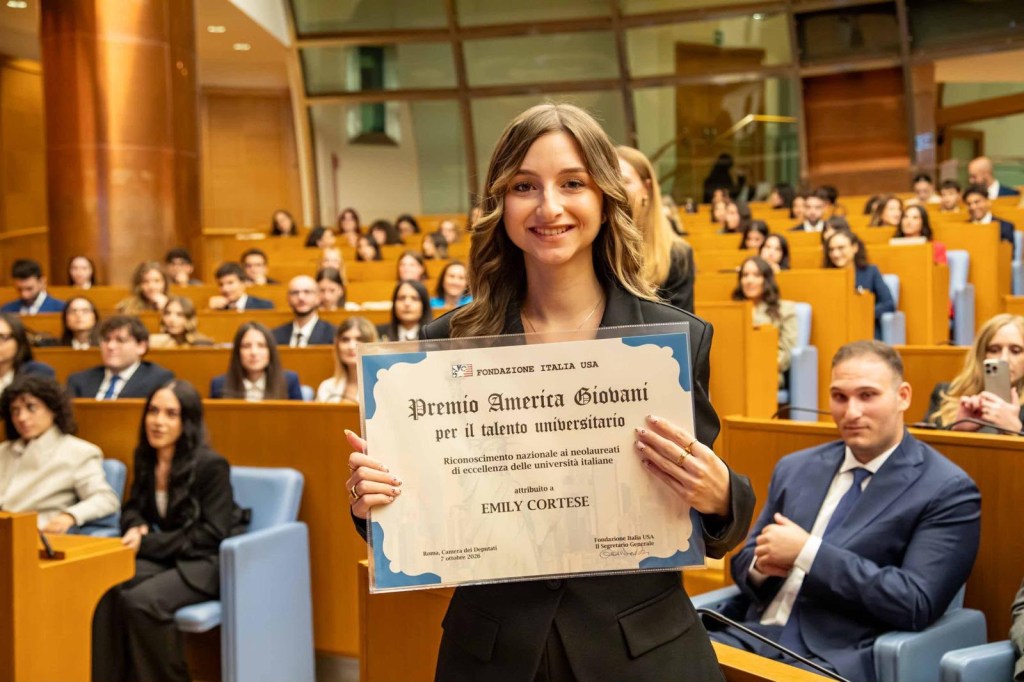 Al momento stai visualizzando Agrigento – Eccellenze universitarie, Emily Cortese tra i vincitori del Premio America Giovani