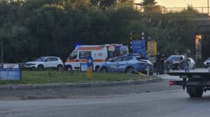 Scopri di più sull'articolo Agrigento – Scontro scooter-furgone alla rotonda di Monserrato, 18enne in ospedale  