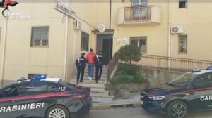 Scopri di più sull'articolo Agrigento – Il figlio non paga il debito, loro aggrediscono il padre per vendetta: 4 misure cautelari