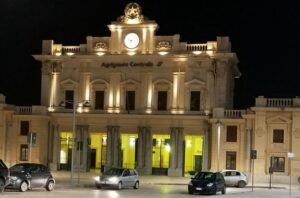 Scopri di più sull'articolo Urla e accuse in un condominio vicino alla stazione: lite tra tre donne ad Agrigento