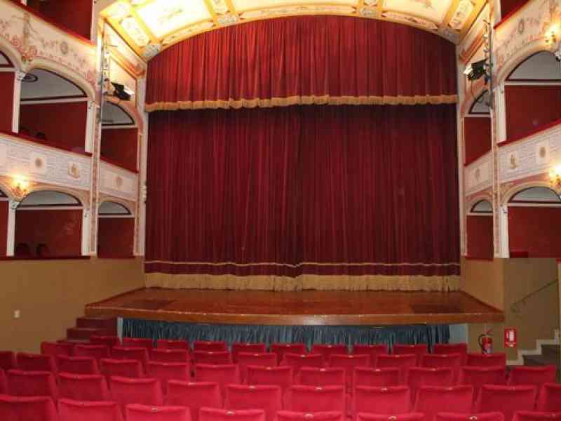 Al momento stai visualizzando Agrigento – Sambuca. Tutto pronto per l’inizio della stagione teatrale 2026/2027 al teatro comunale l’Idea