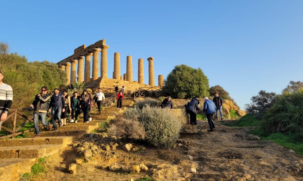 Al momento stai visualizzando Agrigento – Salute Mentale, nella Valle di Templi torna “La passeggiata dei ricordi”